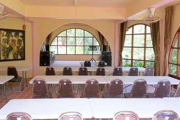 هتل Ekman Garden Resort