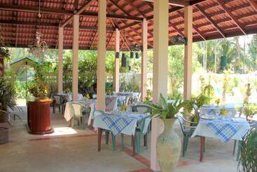 هتل Ekman Garden Resort