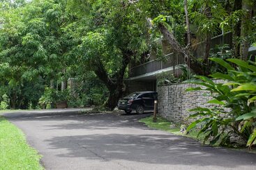 هتل Frenchman's Cove Resort