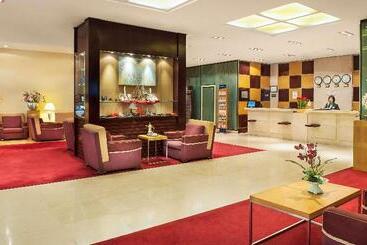 هتل Golden Tulip Sharjah
