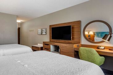 هتل Hampton Inn & Suites By Hilton Edmonton/west