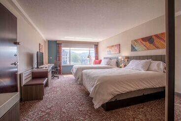 هتل Hilton Garden Inn Mankato Downtown