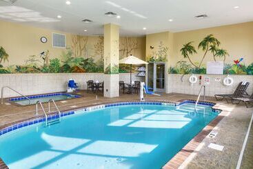 هتل Hilton Garden Inn Mankato Downtown