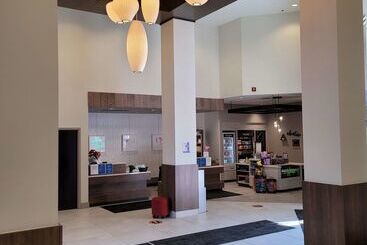 هتل Hilton Garden Inn Mankato Downtown