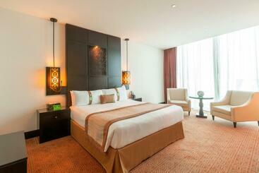 هتل Holiday Inn Dubai Al Barsha, An Ihg