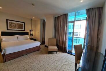 هتل Holiday Inn Dubai Al Barsha, An Ihg