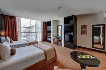 هتل Holiday Inn Dubai Al Barsha, An Ihg