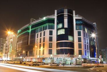 هتل Holiday Inn Dubai Al Barsha, An Ihg