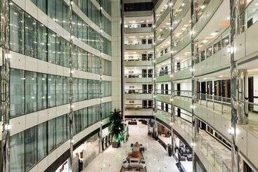 هتل Holiday Inn Dubai Al Barsha, An Ihg