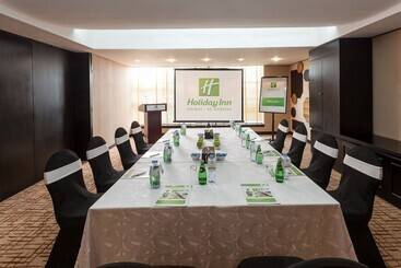 هتل Holiday Inn Dubai Al Barsha, An Ihg