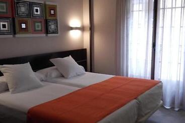 هتل Hostal Rural Villa Vieja