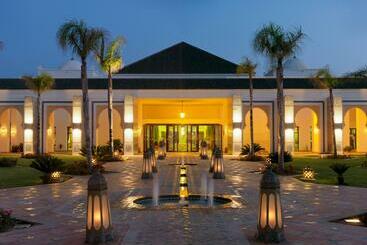 هتل Iberostar Waves Saidia