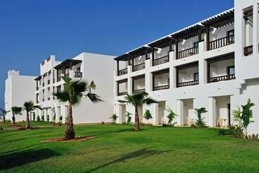 هتل Iberostar Waves Saidia