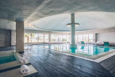 هتل Iberostar Waves Saidia