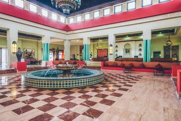 هتل Iberostar Waves Saidia
