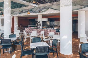 هتل Iberostar Waves Saidia