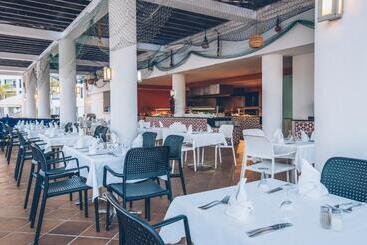 هتل Iberostar Waves Saidia