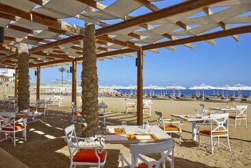 هتل Jaz Neo Reef Marsa
