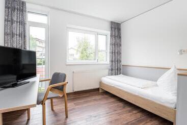 هتل Kolpinghaus Salzburg   Sommerhostel