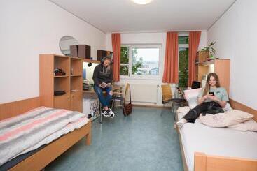 هتل Kolpinghaus Salzburg Sommerhostel
