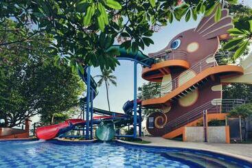 هتل Mercure Convention Center Ancol