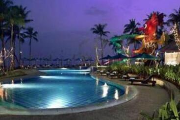 هتل Mercure Convention Center Ancol
