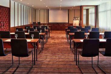هتل Mercure Convention Center Ancol