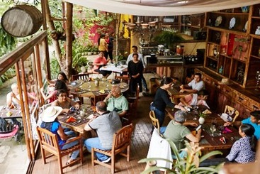 هتل Mesón De Leyendas Breakfast & Downtown