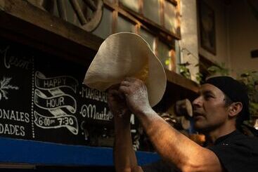 هتل Mesón De Leyendas Breakfast & Downtown