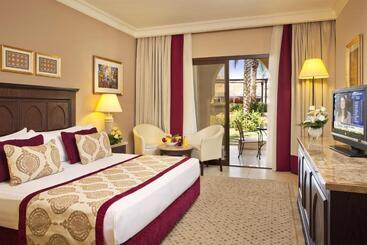 هتل Miramar Al Aqah Beach Resort