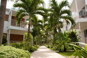 هتل Negril Palms