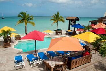 هتل Negril Palms