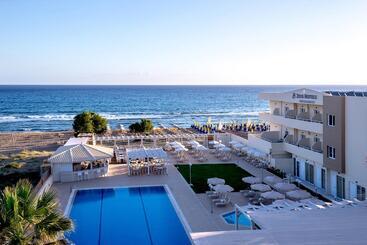 هتل Neptuno Beach