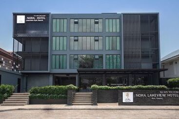 هتل Nora Lakeview