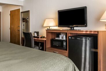 هتل Quality Inn Rutland
