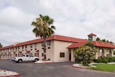 هتل Baymont By Wyndham Del Rio
