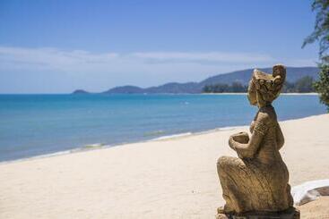هتل Rajapruek Samui Resort   Sha Plus