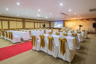 هتل Rajapruek Samui Resort   Sha Plus