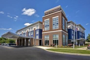 هتل Springhill Suites By Marriott Indianapolis Airport/plainfield
