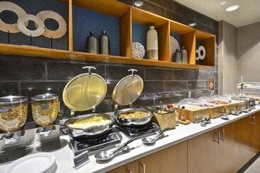 هتل Springhill Suites By Marriott Indianapolis Airport/plainfield