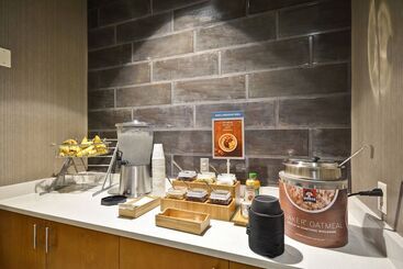 هتل Springhill Suites By Marriott Indianapolis Airport/plainfield