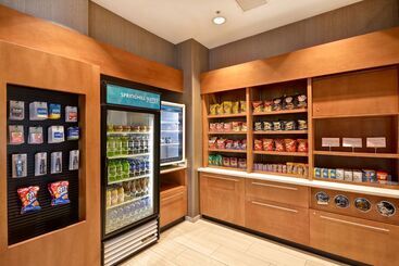 هتل Springhill Suites By Marriott Indianapolis Airport/plainfield