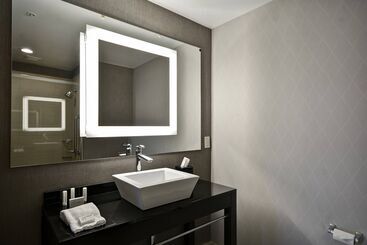 هتل Springhill Suites By Marriott Indianapolis Airport/plainfield