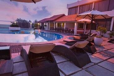 هتل The Sunway Manor