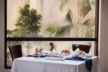 هتل The Sunway Manor