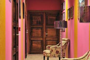 La Casona De La Roza