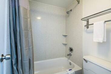 Motel 6dallas, Tx  Market Center