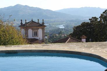 Paço De Calheiros   Turismo De Habitação