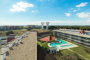 Residence Golf Club By Garvetur