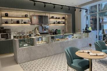 استراحتگاه Residence Inn By Marriott Sheikh Zayed Road, Dubai